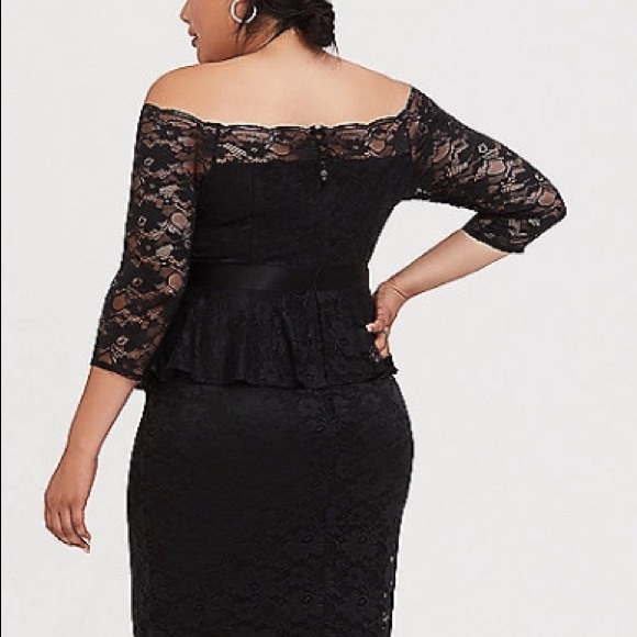 Dress - Picture 2 of 3